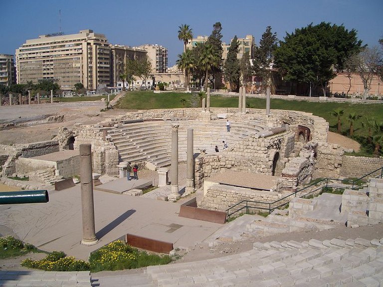 The_Roman_Theatre_in_Alexandria.JPG.jpg