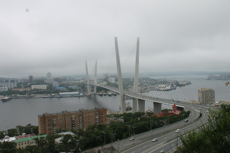 bridge-430446_1920.jpg