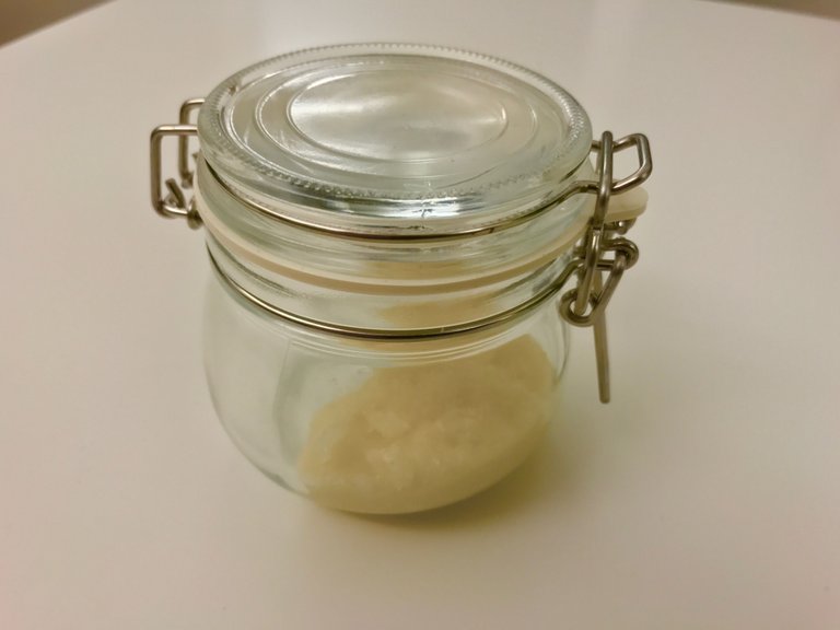 homemade-honey-coconut-lip-scrub-7.jpg