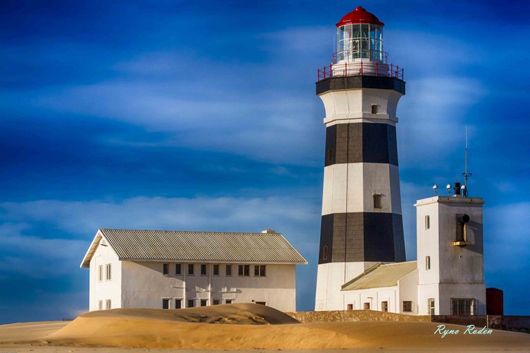 Cape Recief light house.jpg