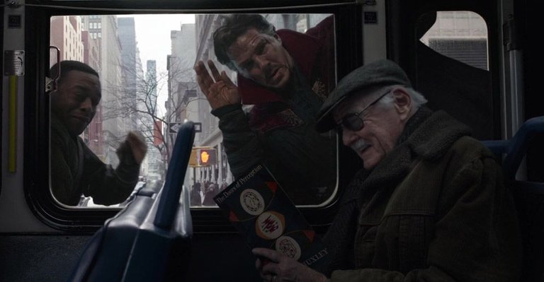 Stan-Lee-Cameo-Doctor-Strange-Easter-Eggs.jpg