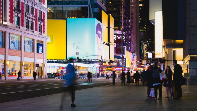 Near Times Square (CC0).jpg