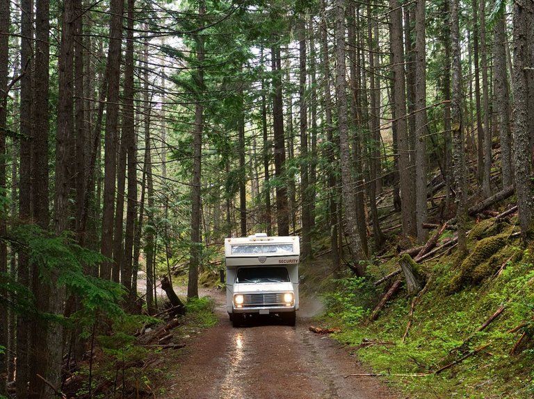 P5080016-motorhome-begbie-falls-revelstoke-1200.jpg