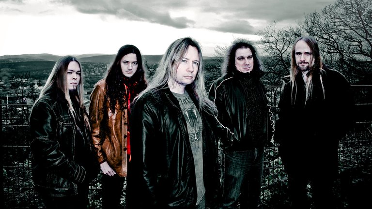 stratovarius-4ff04398df69a.jpg