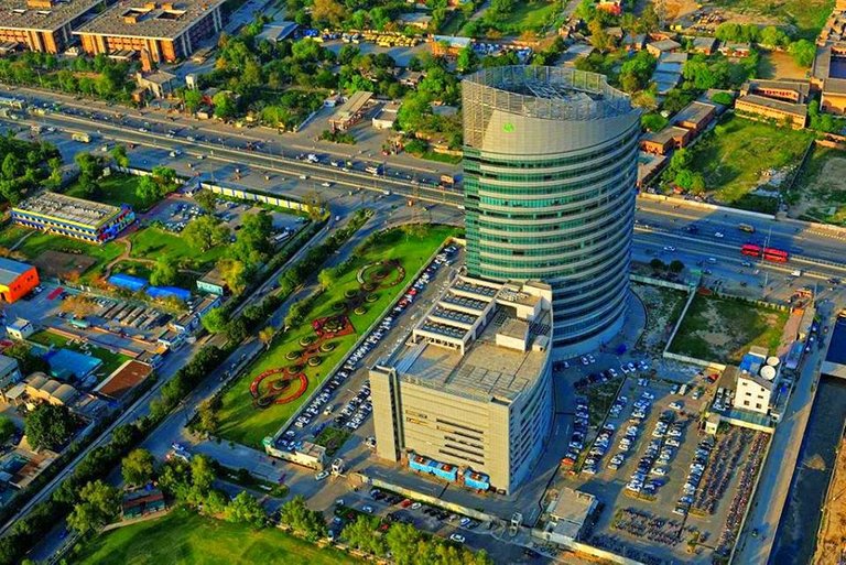 Aarfa Karim Technology Park – Lahore.jpg