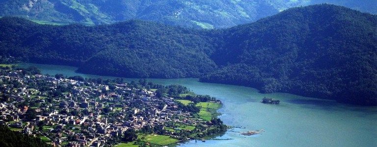 Pokhara-11-lakeside-sarangkot.jpg