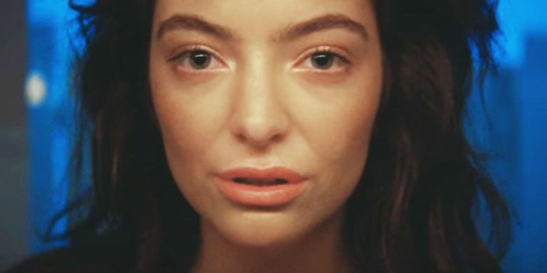 LORDE. 4.jpg