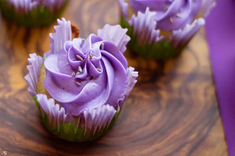 Vanilla Mother's Day Cupcakes.jpg