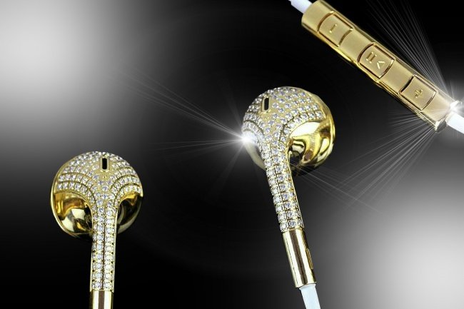 513015-24ct-gold-diamond-earphones-1494503304-650-63629332bf-1494943724.jpg