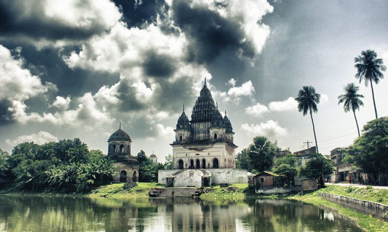 Shiva_Temple,_Puthia,_Rajshahi_NK_(1).jpg