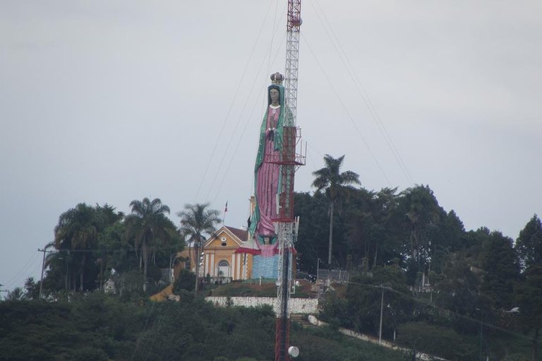 la virgen camara.jpg