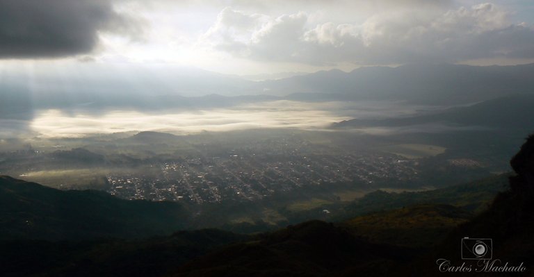 el cerro de dia.jpg