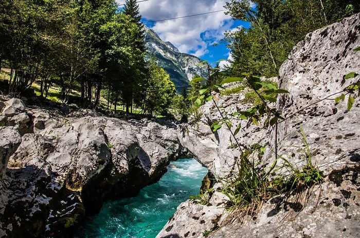 Soca_River_Slovenia.jpg