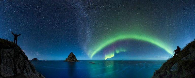 Panorama_Nordlys_Sørfugløy_forhøyetHS1.jpg