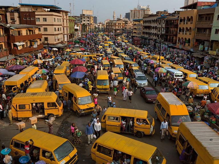 traffic-transportation-lagos-nigeria_86774_990x7422 (1).jpg