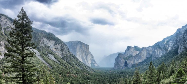 yosemite-panorama.jpg