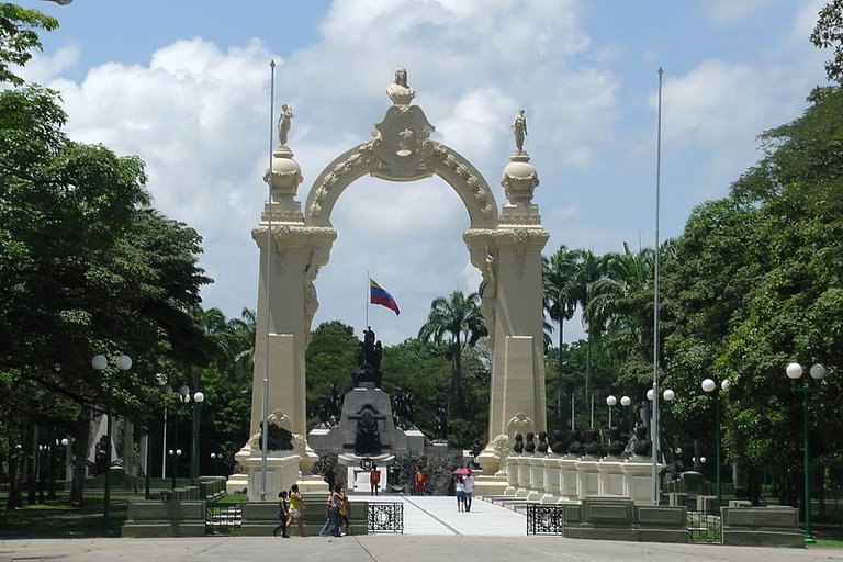 parque de carabobo.jpg