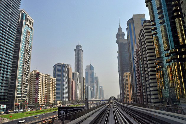 uae-dubai-sheikh-ziyeed-road.jpg