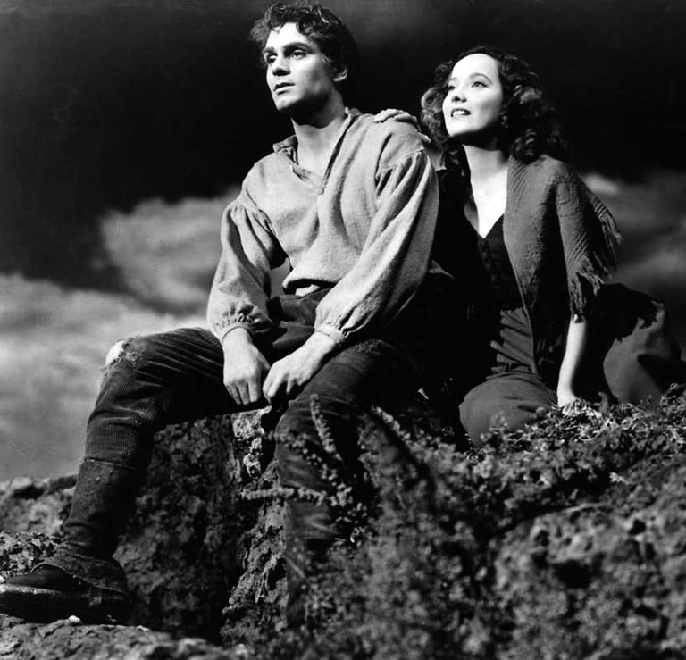 Laurence_Olivier_Merle_Oberon_Wuthering_Heights.jpg