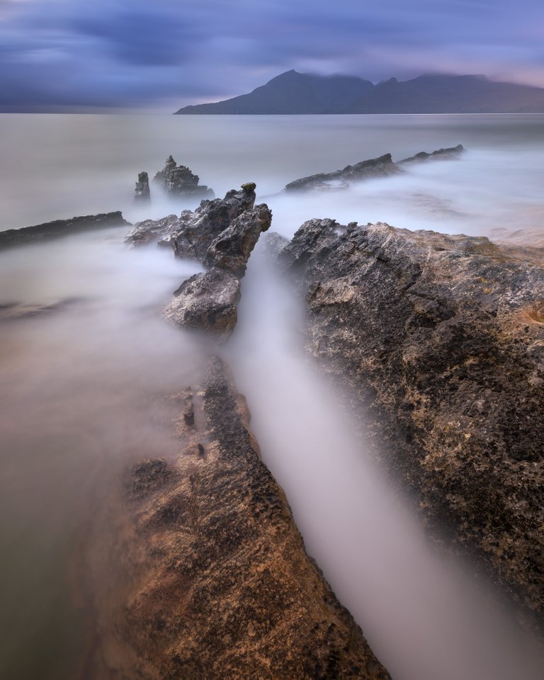 Rocky-Beach-in-the-Evening-Isle-of-Eigg-Scotland-United-Kingdom4.jpg