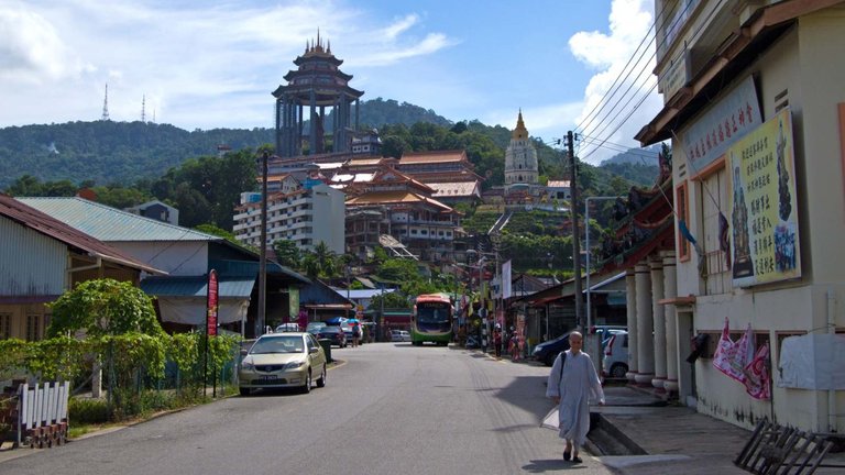 Penang-Kek-Lok-Si-1.jpg