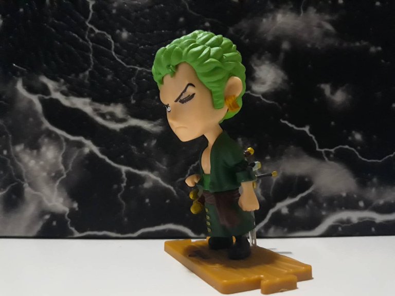 Zoro L.jpg