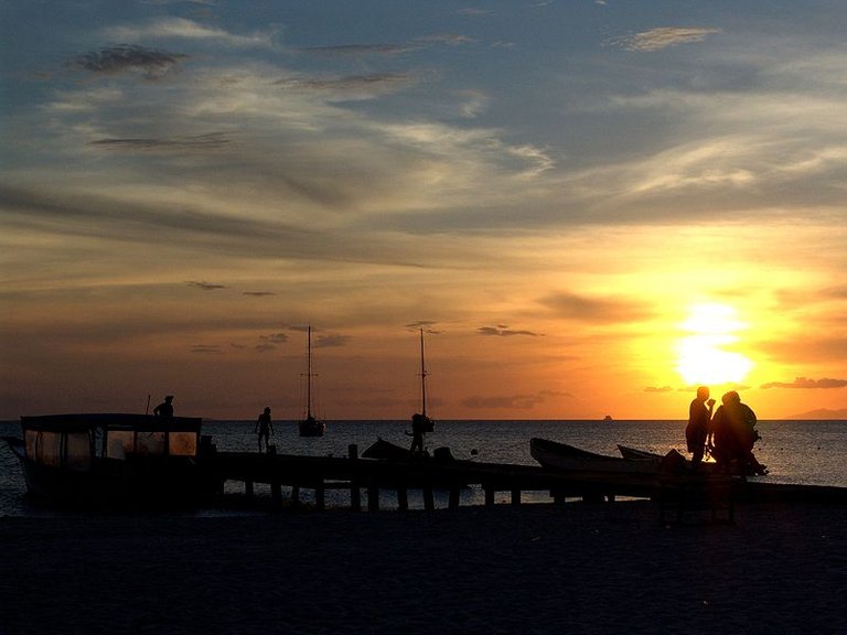 800px-Atardecer_en_la_Isla_de_Coche.jpg