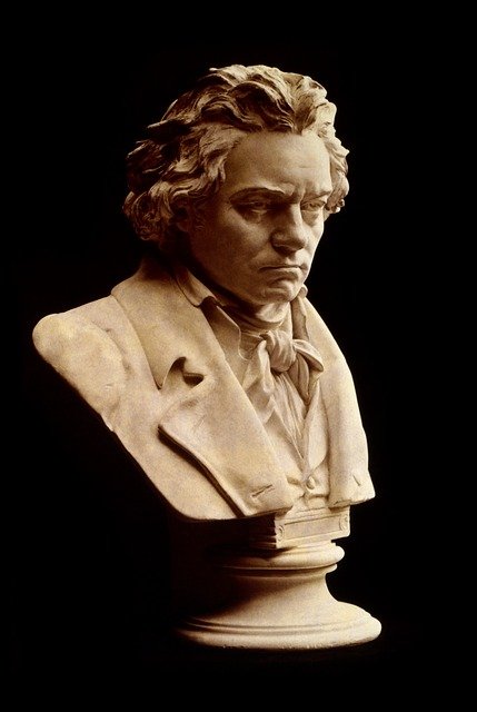 ludwig-van-beethoven-62844_640.jpg
