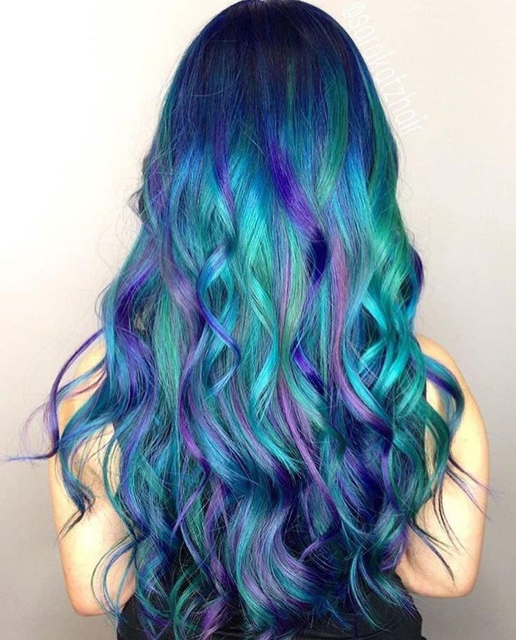 7e6d27529b76e6e4ebd7361187c493d6--colourful-hair-green-hair.jpeg