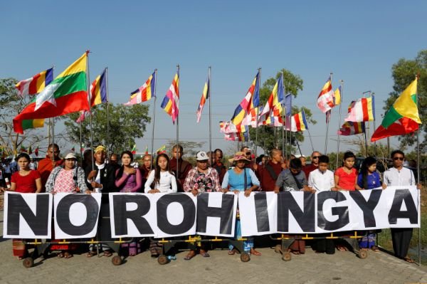 2017-02-09T125007Z_1_LYNXMPED180SV_RTROPTP_4_MYANMAR-ROHINGYA-MALAYSIA-ARRIVAL.jpg.cf.jpg