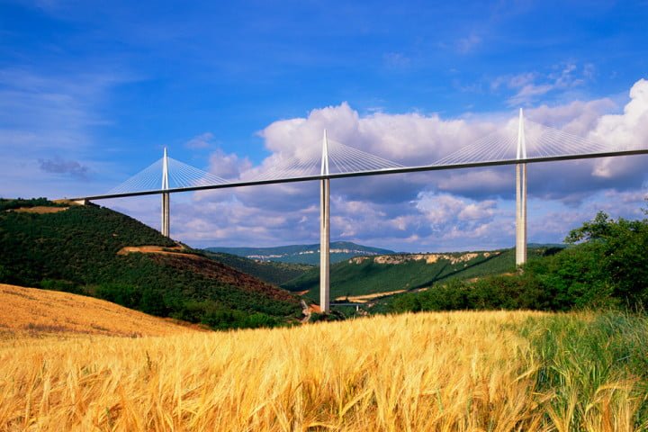 millau-viaduct-5-720x480-c.jpg