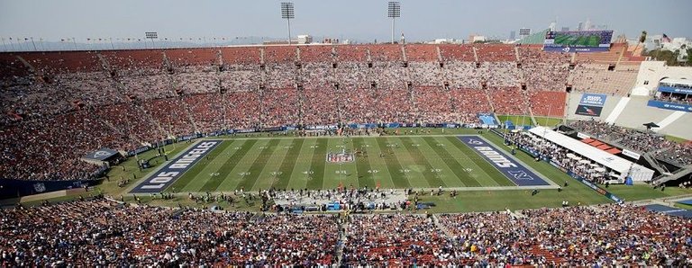 mmqb-rams-attendance.jpg