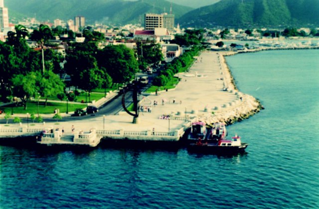 Malecon Puerto cabello Foto de Web.jpg