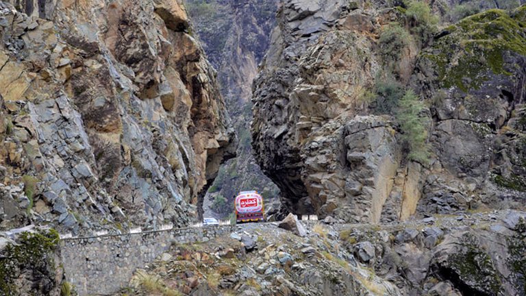 gbdmd-advises-travellers-to-avoid-karakoram-highway-17c1882497d31ace4d88a80f15ccd4d7.jpg