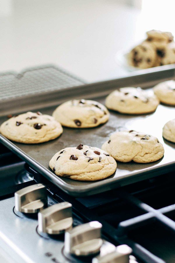 Chocolate-Chip-Cookies-9-600x900.jpg