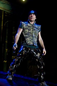 220px-Iron_Maiden_en_Costa_Rica_Bruce.jpg