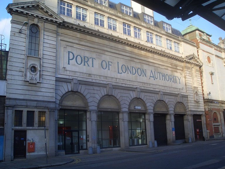 1280px-Port_of_London_Authority_building_on_Charterhouse_Street_1.jpg