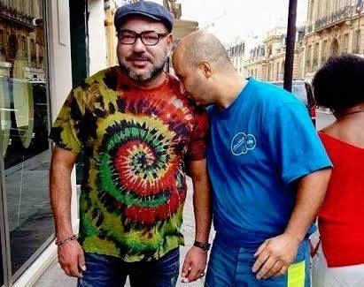 Photo-of-King-Mohammed-VI-With-Moroccan-cleaner-in-Paris-Goes-Viral.jpg