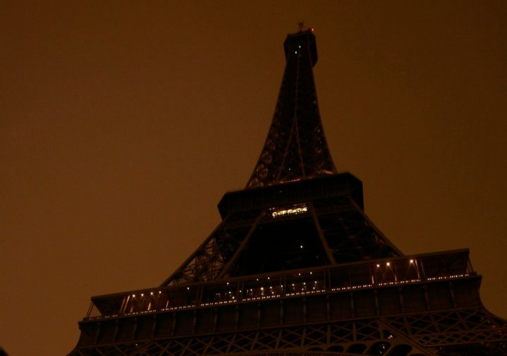 eiffel dark.jpeg