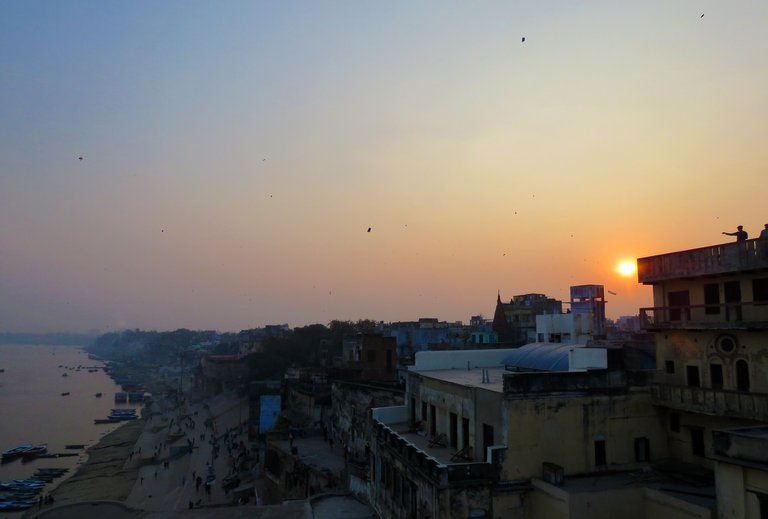 varanasi.jpg