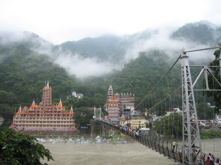 Laxman-jhula-1024x768.jpg