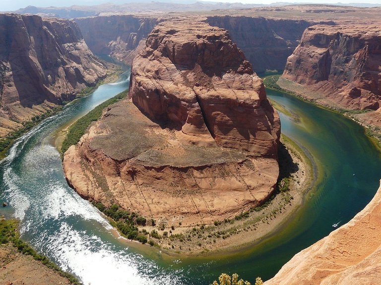 horseshoe-bend-4040_960_720.jpg