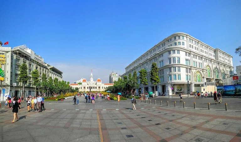 9 Nguyen Hue in Saigon.jpg