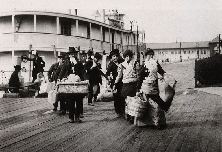 ellisisland.jpg