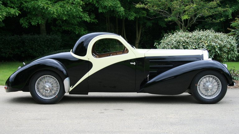 1938 Bugatti T57.jpg