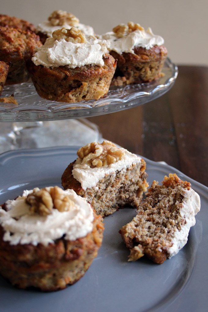 Low-Carb-No-Sugar-Carrot-Cake.jpg