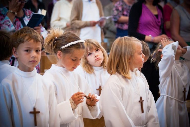 altar-children.jpg