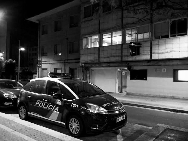 policia(1).jpg