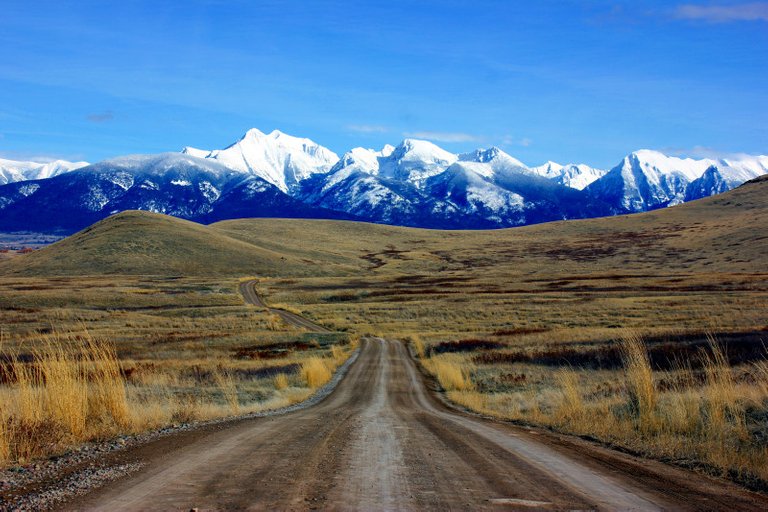 mission_mountains_national_bison_range_montana.jpg