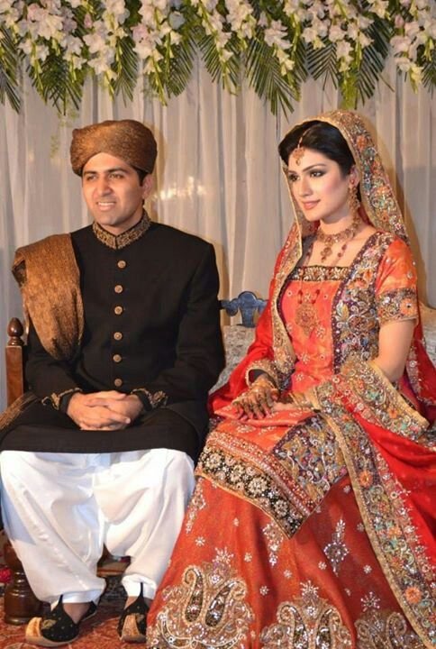 8a32a4aedd4703986fb8ede079831c96--pakistani-couple.jpg